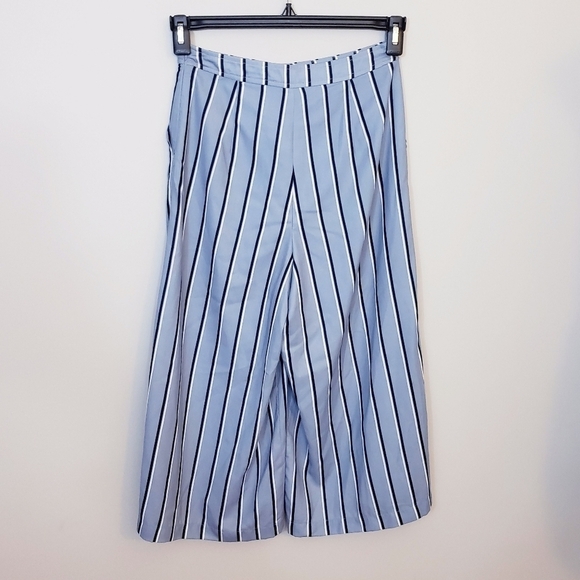 NWT J.O.A. High Waist Crop Pants Blue White Stripe XS - Picture 3 of 10